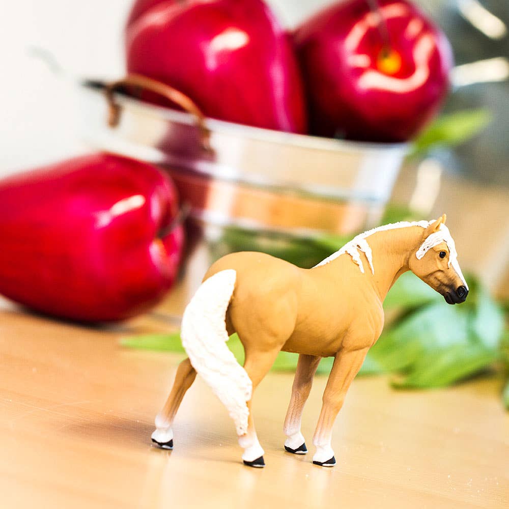 Palomino Mare Figurine