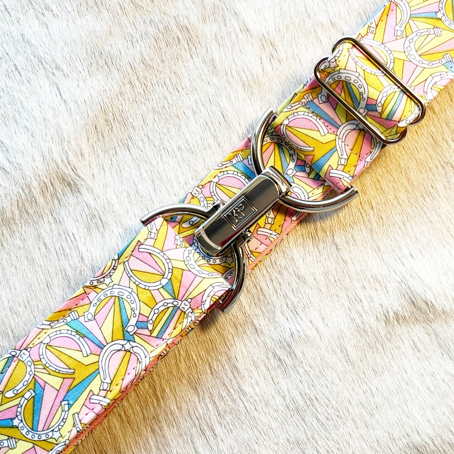 Youth Horseshoe - adjustable belt
