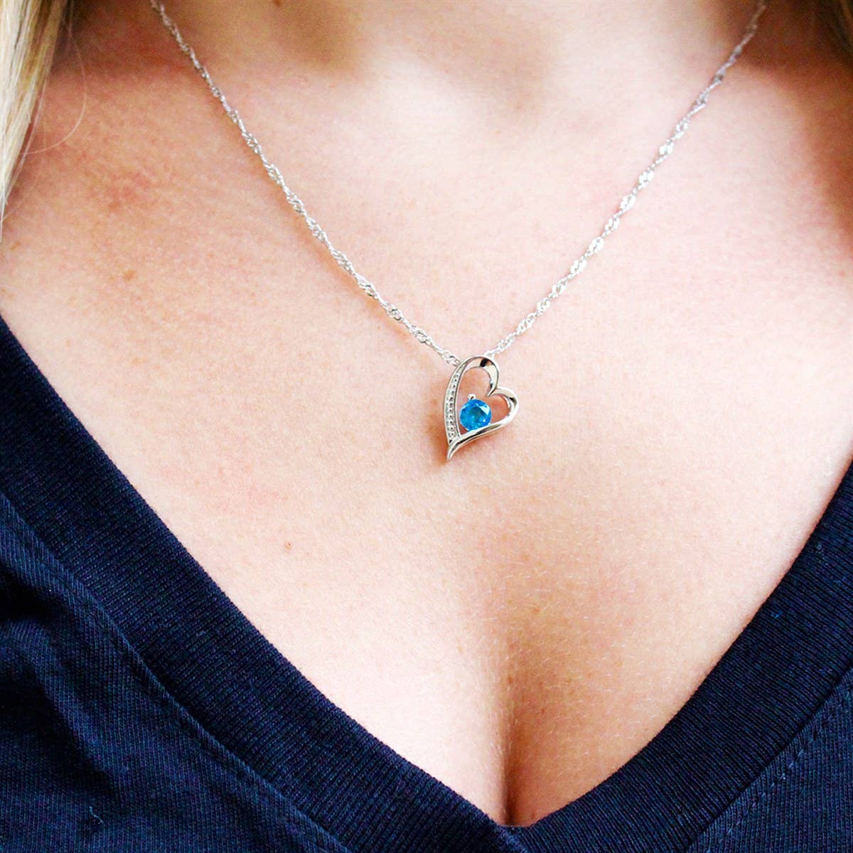 Crystal Necklace & Earring Set: Diamond