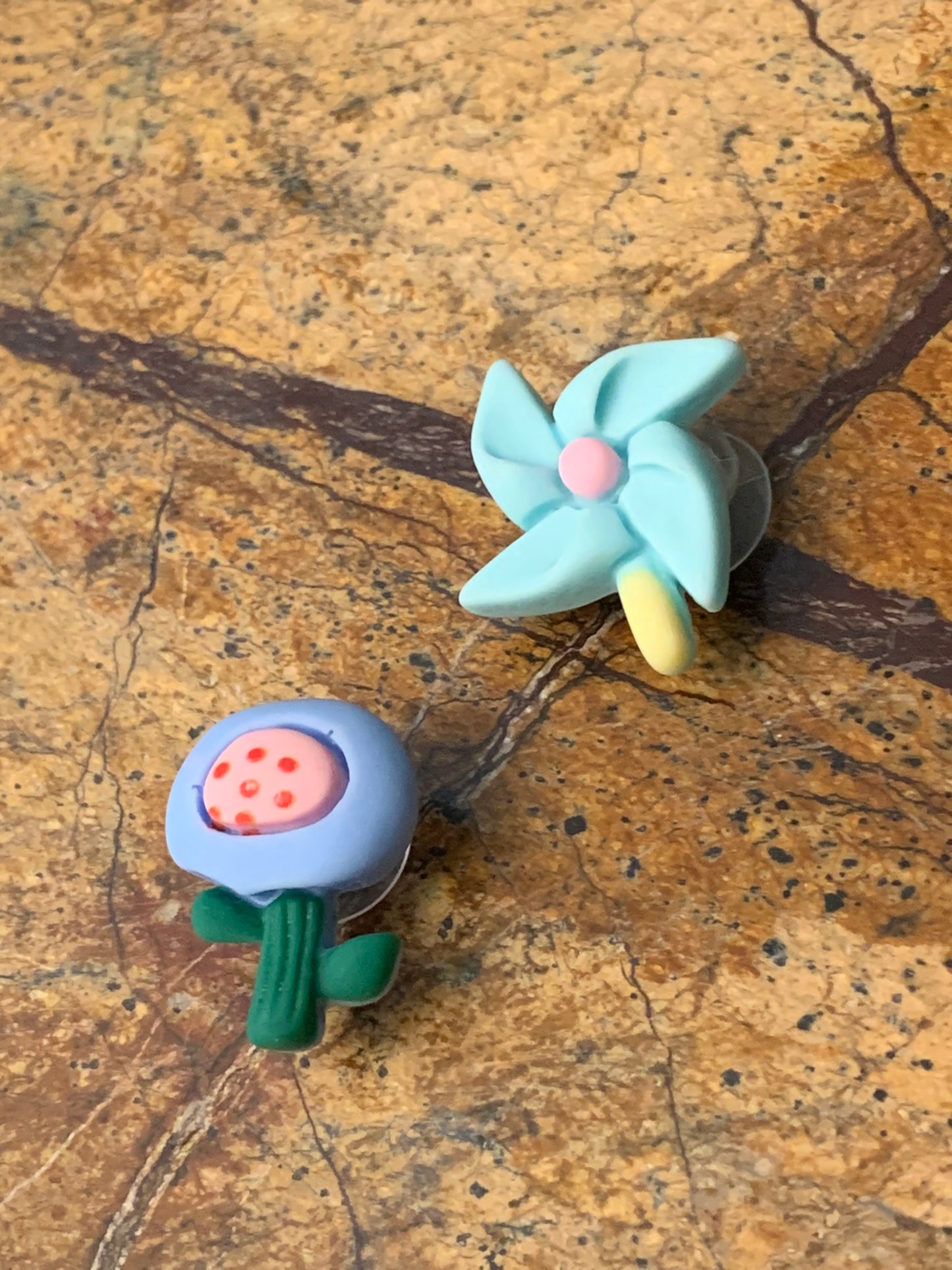 Pinwheel Shoe Charm